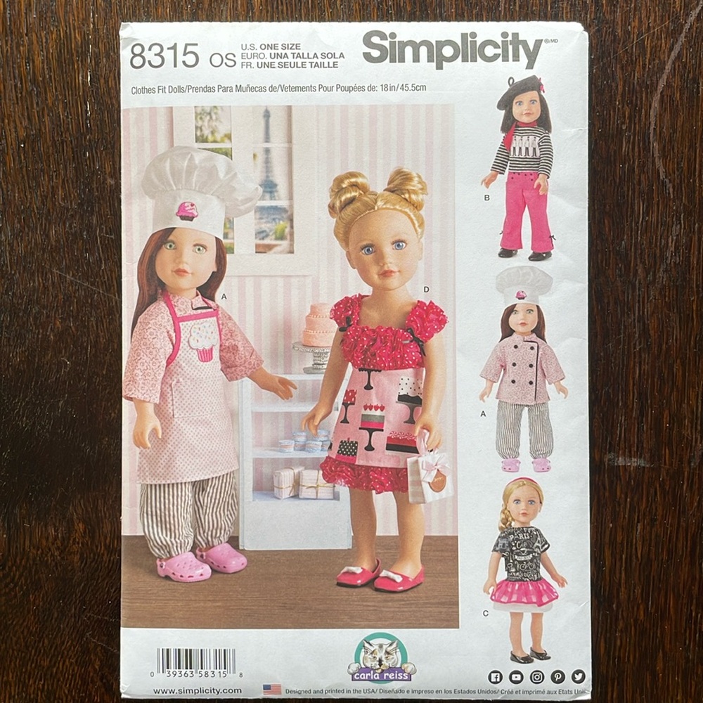 Simplicity 8315 sewing pattern, aprons, chef outfit, dolls size 18"